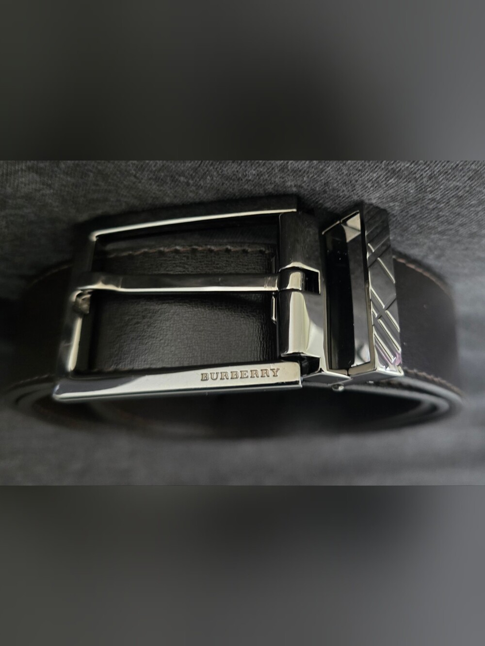 Authentic Burberry Men's Dark Brown Leather Belt - Size 36 / 90